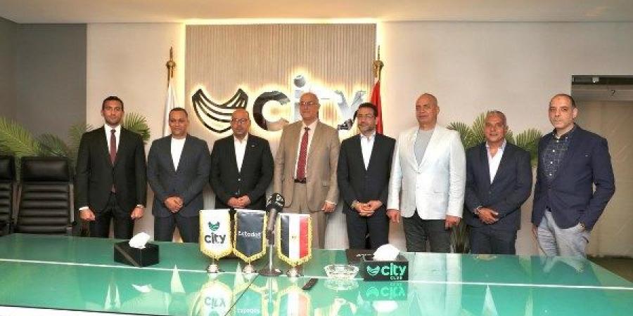 سيتى كلوب تتعاون مع اتحاد السباحة للارتقاء باللعبة وتطوير أداء اللاعبين - الكويت الاخباري