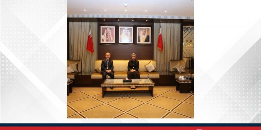 وزيرة شؤون الشباب تستقبل سفير المملكة المتحدة لدى مملكة البحرين - الكويت الاخباري