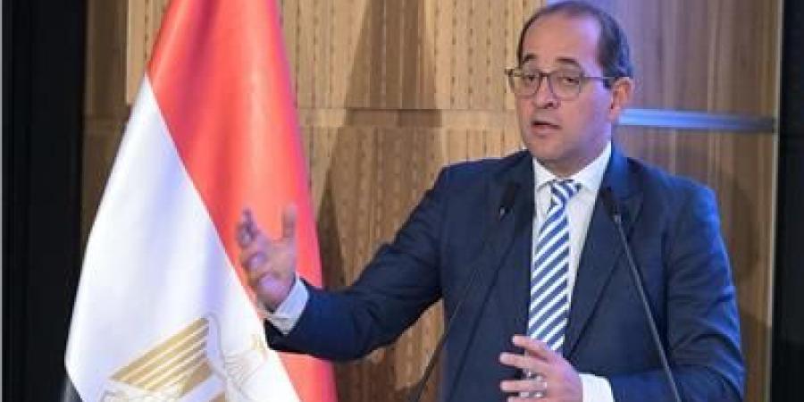 م طارق لطفي يكتب أينشتاين وكجوك والضرائب! - الكويت الاخباري