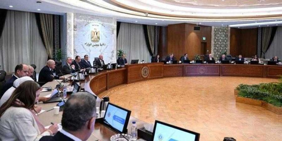 رئيس الوزراء يترأس اجتماع المجلس الأعلى لصناعة السيارات - الكويت الاخباري