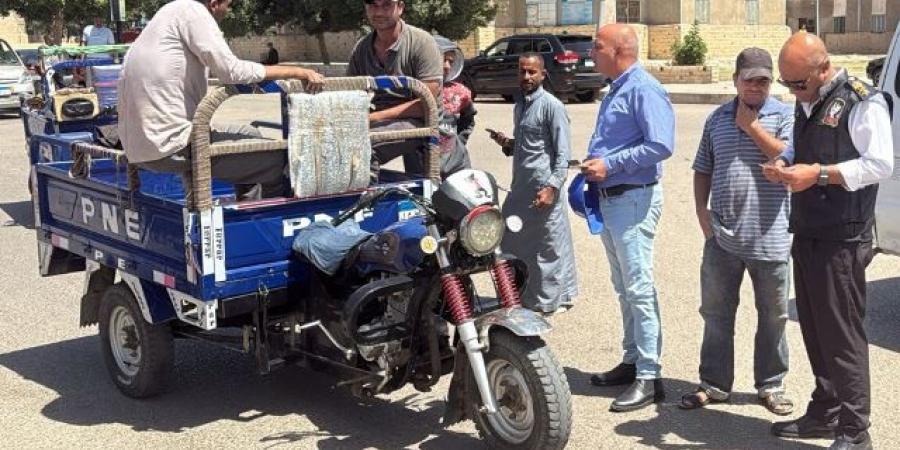 جهاز الشروق يغلق أكبر مول ويضبط 10تروسيكلات وموتوسيكلات.. بالصور - الكويت الاخباري