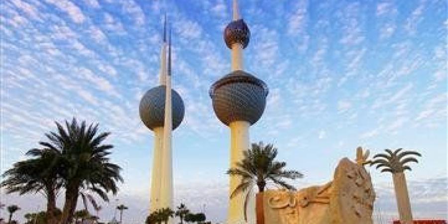 طقس الكويت.. حار ورطب نسبياً مع فرصة للغبار نهاراً مائل للحرارة ليلاً والعظمى 42 درجة - الكويت الاخباري