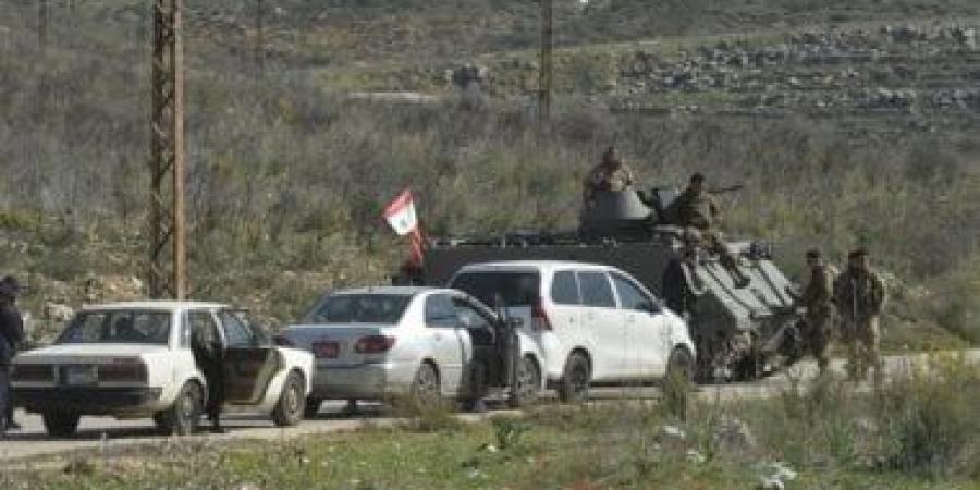 الاحتلال يجرف الأراضى اللبنانية ويقيم سواتر تربية قبالة مركز للجيش اللبنانى فى عالما الشعب - الكويت الاخباري
