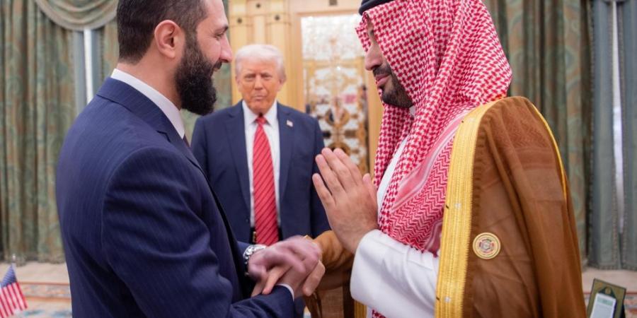 ولي العهد وترامب يجتمعان بالرئيس السوري عقب رفع العقوبات - الكويت الاخباري