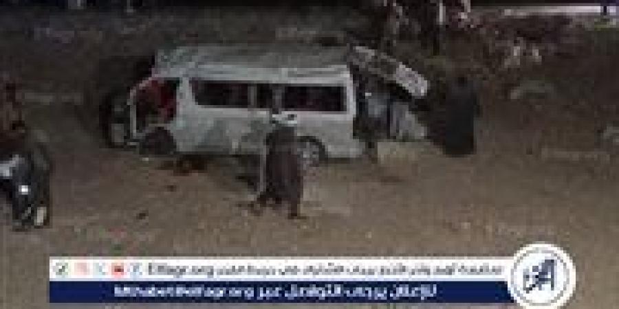 "بالاسماء "مصرع وإصابة 10 أشخاص إثر حادث انقلاب سيارة ميكروباص فى أسيوط - الكويت الاخباري