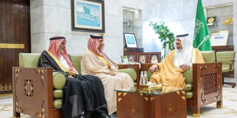 نائب أمير الرياض يطّلع على برامج وخطط جائزة حريملاء - الكويت الاخباري