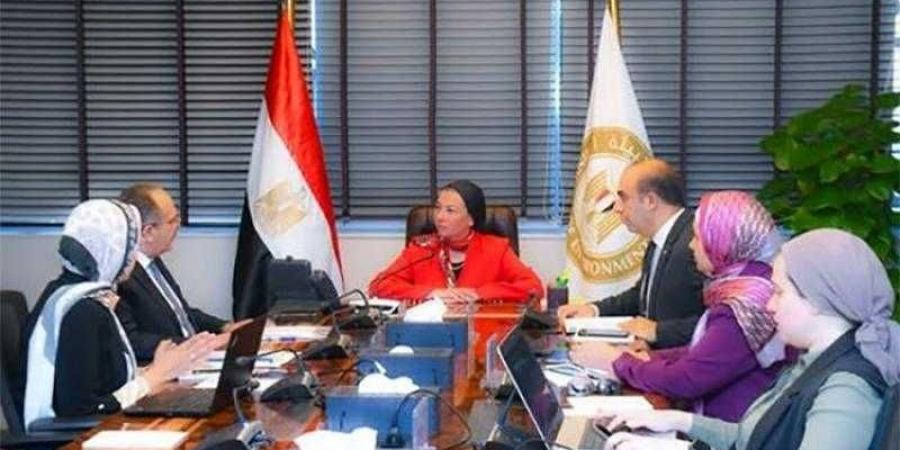 وزيرة البيئة تبحث مع رئيس شركة المقاولون العرب التعاون فى مجال إعادة تدوير المخلفات - الكويت الاخباري