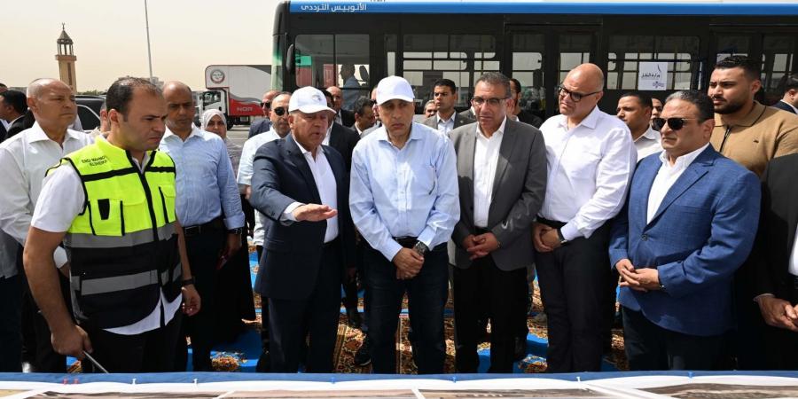 مدبولي يتفقد المرحلة الأولى من التشغيل التجريبي للأتوبيس الترددي - الكويت الاخباري