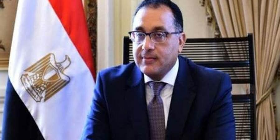 رئيس الوزراء يستقل الأتوبيس الترددي لتفقد التشغيل التجريبي - الكويت الاخباري