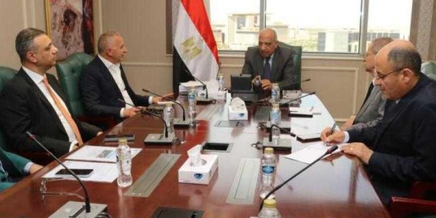 وزير الكهرباء يبحث مع مجموعة ”السويدي إليكتريك” مستجدات تنفيذ مشروعات الشركة فى قطاعات الإنتاج والنقل - الكويت الاخباري