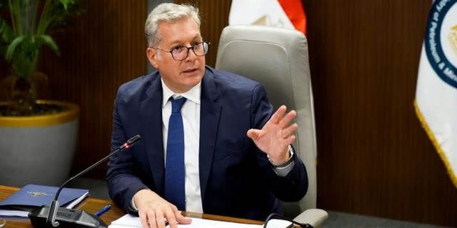 وزير البترول: خطة متكاملة للتكنولوجيات الرقمية وكفاءة الطاقة بمواقع العمل البترولى  - الكويت الاخباري