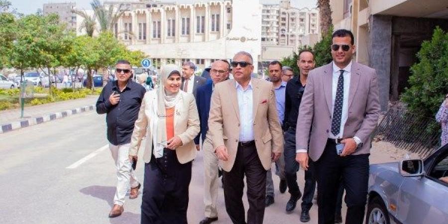 محافظ الغربية يتفقد أعمال تطوير كورنيش محور محلة منوف بطنطا - الكويت الاخباري