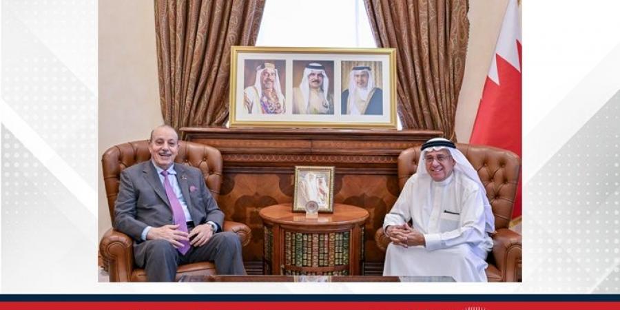 مستشار جلالة الملك لشؤون الإعلام يستقبل السفير الفلسطيني بمناسبة انتهاء فترة عمله - الكويت الاخباري