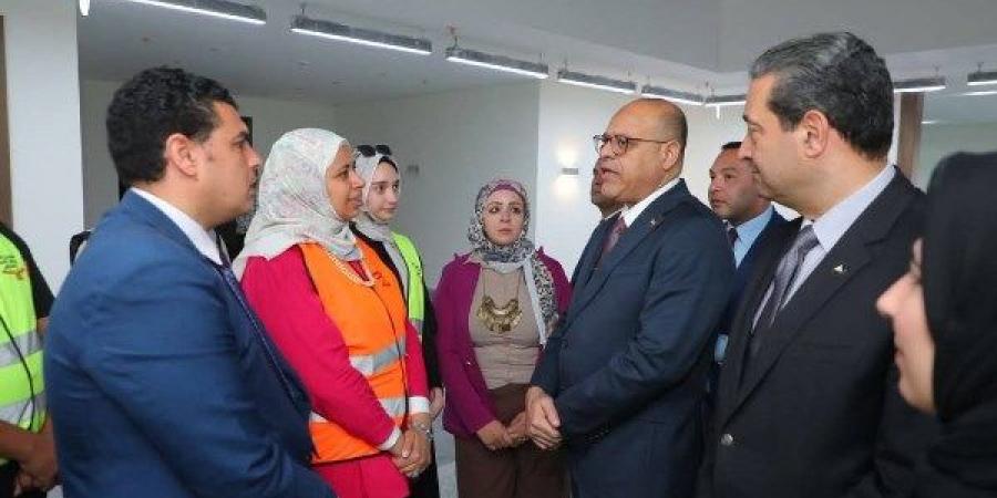 وزير العمل ومحافظ دمياط يلتقيان فريق صندوق مكافحة وعلاج الإدمان - الكويت الاخباري