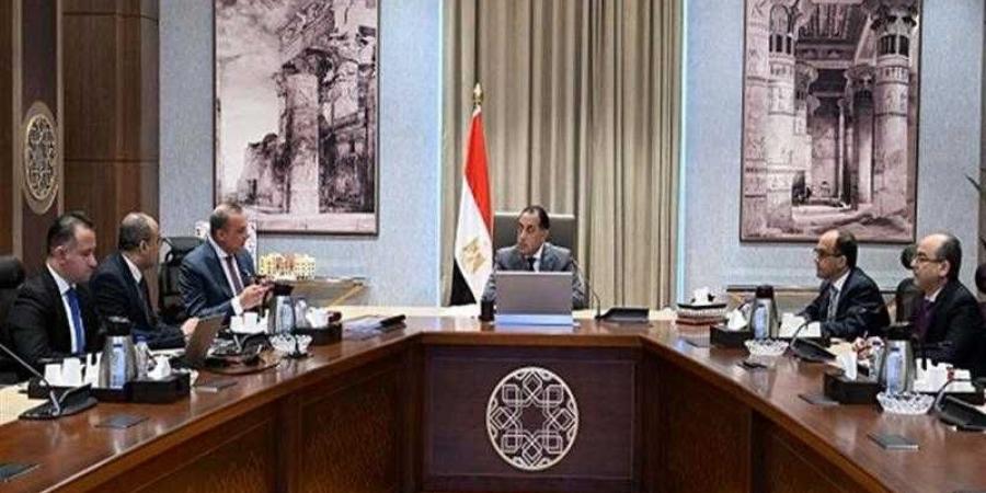 رئيس الوزراء يستعرض الموقف التنفيذي لمشروعات صندوق التنمية الحضرية - الكويت الاخباري