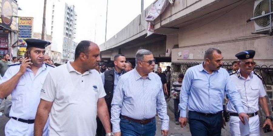 إزالة الباعة الجائلين.. محافظ الإسكندرية في جولة بشوارع الجلاء وكوبري الساعة - الكويت الاخباري