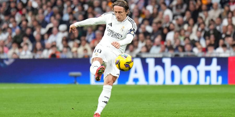 ريال مدريد يحسم موقفه من تمديد عقد مودريتش - الكويت الاخباري