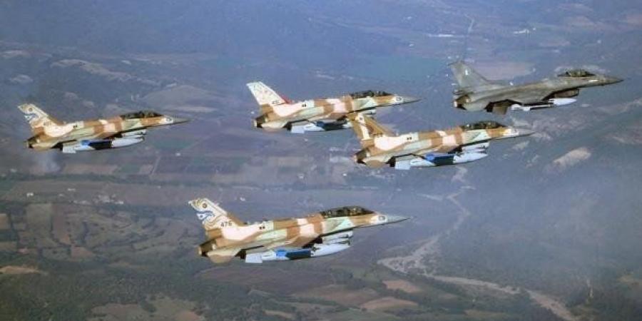 طيران الاحتلال يقصف مدرسة تأوي نازحين بحي الدرج في قطاع غزة - الكويت الاخباري