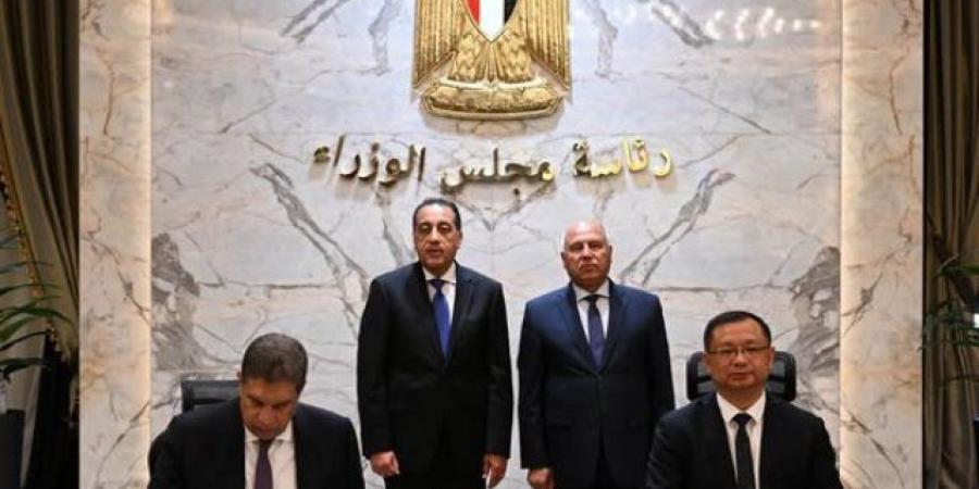 عاجل .. اتفاقية بين "جيتور" العالمية ومجموعة القصراوي لتصنيع وتجميع السيارات في مصر - الكويت الاخباري