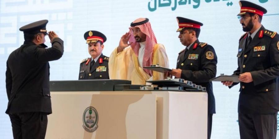 وزير «الحرس» يرعى حفل خرِّيجي كلية الملك عبدالعزيز - الكويت الاخباري