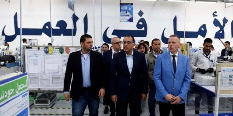 مدبولي يفتتح مصنع «إس أى» و«ايرنج سيستمز إيجيبت» بالعاشر من رمضان - الكويت الاخباري