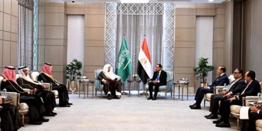 رئيس الوزراء يستقبل رئيس مجلس الشورى السعودي - الكويت الاخباري