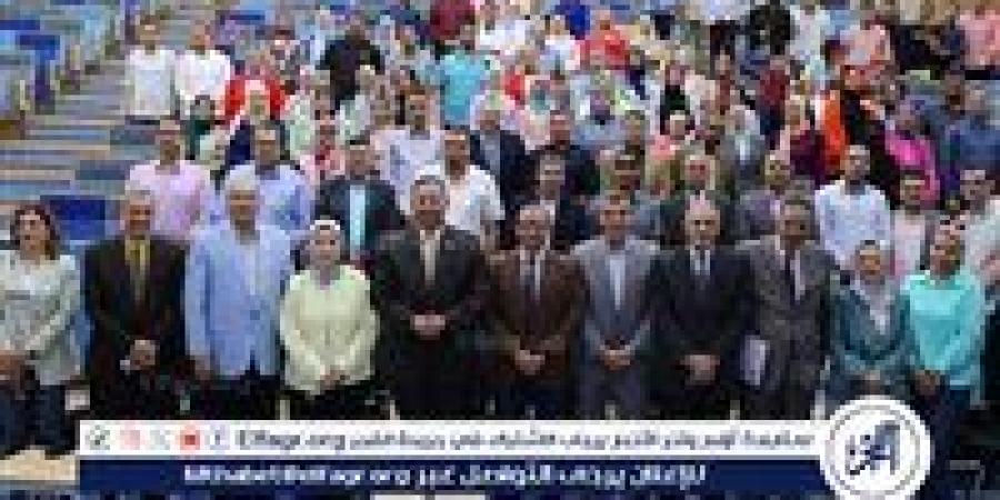 رئيس جامعة المنصورة الجديدة يناقش الترتيبات النهائية للاختبارات - الكويت الاخباري