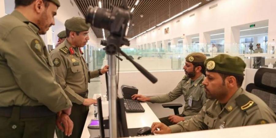 اللواء المربع يتفقد جوازات منفذ حالة عمار - الكويت الاخباري