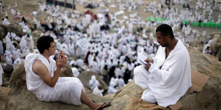 هل يجوز لي الحج عن غيري وما حكم أداء فريضة عن الميت؟.. الأزهر للفتوى يجيب - الكويت الاخباري
