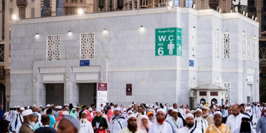 أكثر من 220 سلّمًا و29 مصعدًا تخدم 200 ألف قاصد في المسجد الحرام - الكويت الاخباري