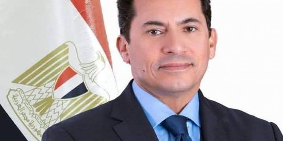 وزير الشباب يهنئ اتحاد السباحة والبطل عبد الرحمن سامح لتأهله لبطولة العالم بسنغافورة 2025 - الكويت الاخباري