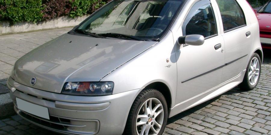 فيات بونتو هاتشباك بـ 200 ألف جنيه - الكويت الاخباري