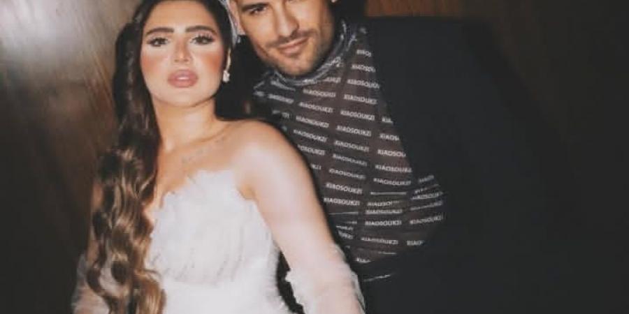 أنتي كل حياتي.. مسلم  يوجه رسالة رومانسية لزوجته - الكويت الاخباري