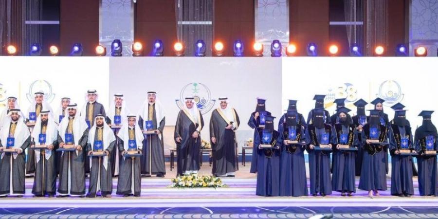 أمير منطقة تبوك يرعى حفل جائزة سموه للتفوق العلمي والتميز في عامها الـ 38 - الكويت الاخباري