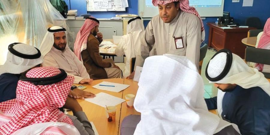 "التعليم": 700 ألف فرصة تدريبية إلزامية لرفع كفاءة المعلمين - الكويت الاخباري