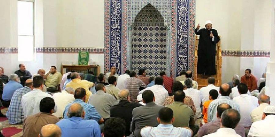 حكم ترك خطبة الجمعة وأداء الركعتين فقط.. هل تصح الصلاة؟ - الكويت الاخباري