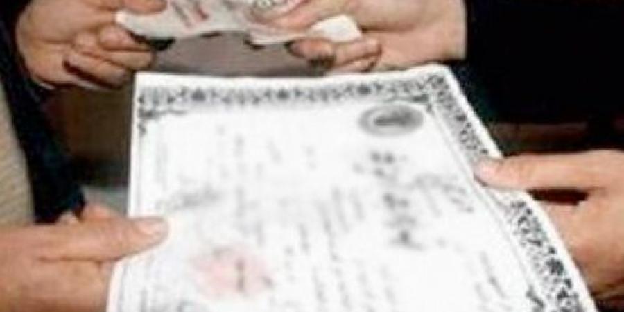 صاحب إيد تتلف فى حرير.. القنصل و16 آخرين فى القفص - الكويت الاخباري