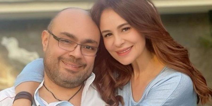 من أمام الاهرمات..كارول سماحة توجه رسالة مؤثره بعد وفاة زوجها لابنتها - الكويت الاخباري