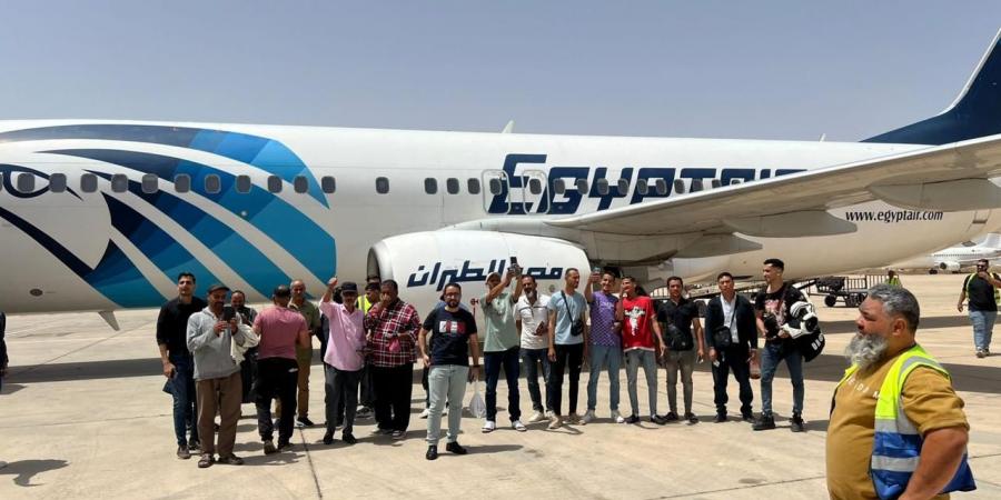 صور | بتوجيهات رئاسية.. مصر تُعيد 71 من رعاياها من طرابلس دون مقابل - الكويت الاخباري
