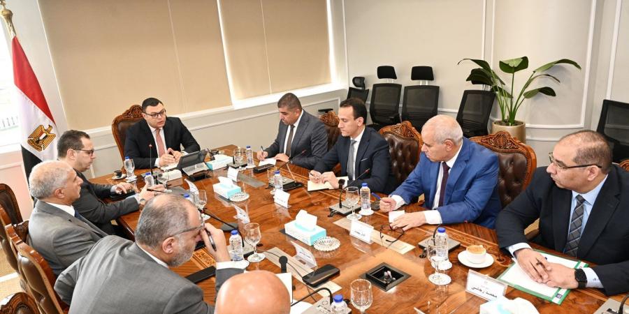 وزير الإسكان: تسليمات فورية وصيانة شاملة بالمشروعات الكبرى #الإسكان #المدن_الجديدة - الكويت الاخباري