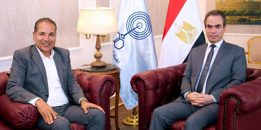 انطلاق برنامج (كلام في العلم) مع دكتور سامح سعد علي شاشة القناة الأولي قريباً  - الكويت الاخباري