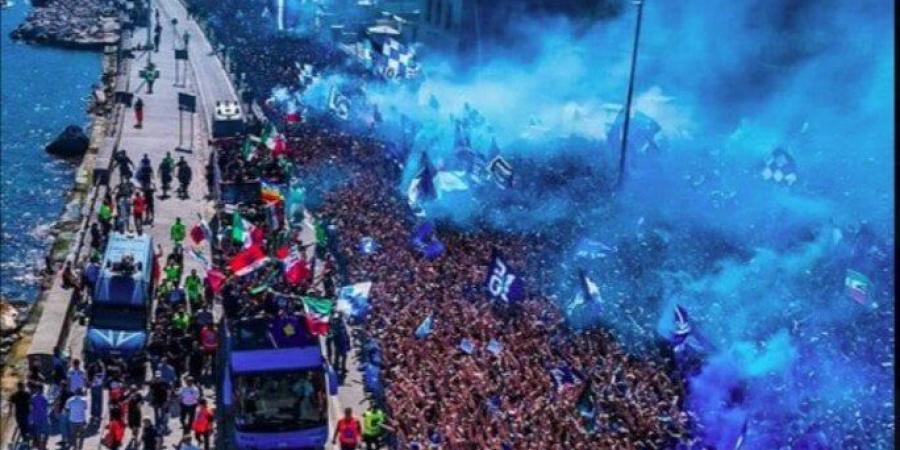 ليلة أسطورية في نابولي احتفالا بلقب الدوري الإيطالي «فيديو» - الكويت الاخباري