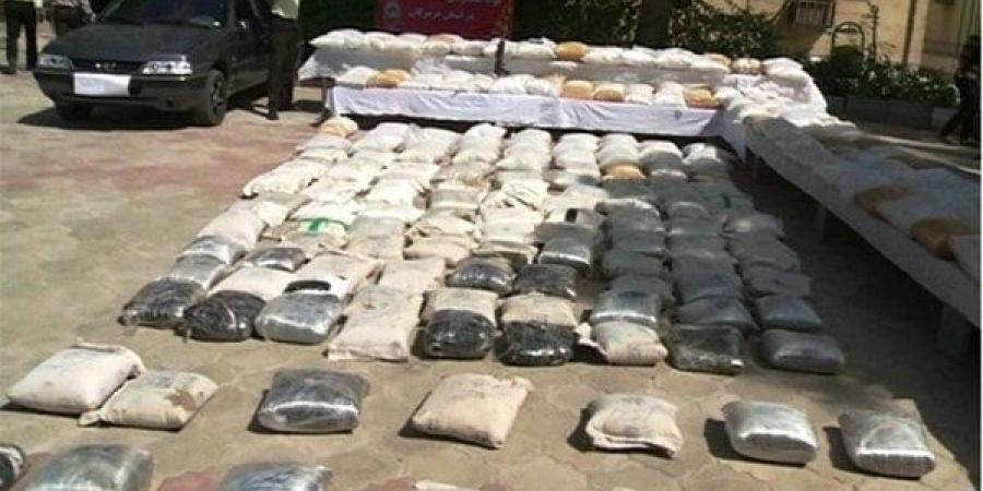 القبض على 3 أشخاص حوزتهم مواد مخدرة بقيمة 8 ملايين جنيه بالسويس والقليوبية - الكويت الاخباري