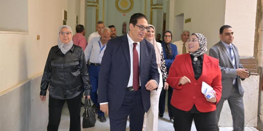 250 ألف طالب بدأوا امتحانات نهاية العام بجامعة القاهرة - الكويت الاخباري