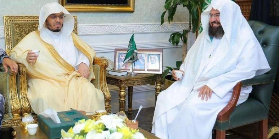 السديس: الحرمين منبع الهدايات وتحصين الفكر صمام الأمان للمجتمعات - الكويت الاخباري
