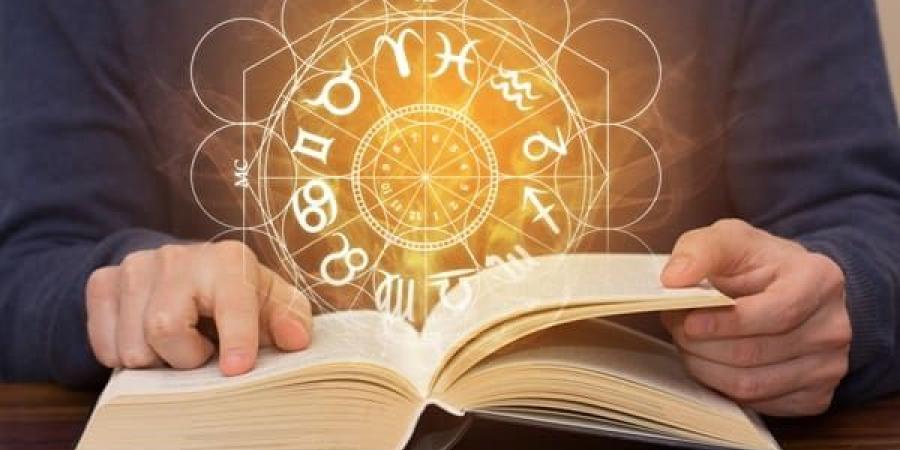 ما حكم قراءة الأبراج ومتابعتها؟.. الإفتاء تجيب - الكويت الاخباري