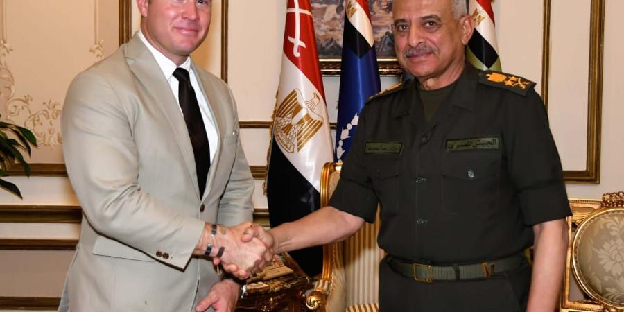 وزير الدفاع يلتقى عضو لجنة الخدمات المسلحة بمجلس الشيوخ الأمريكى - الكويت الاخباري