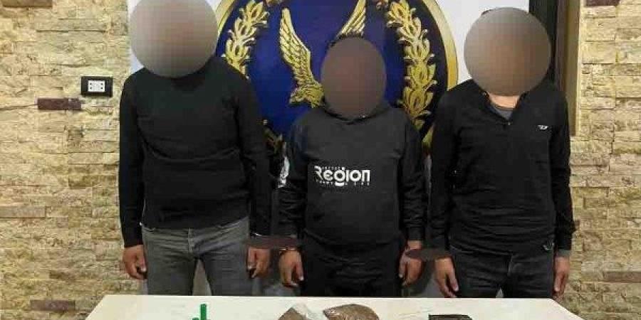 خرطوش وطبنجات.. القبض على 3 عناصر إجرامية في القاهرة - الكويت الاخباري
