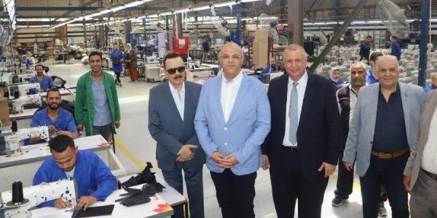 محافظ القليوبية: حريصون على دعم الاستثمار وتوطين الصناعة الوطنية - الكويت الاخباري