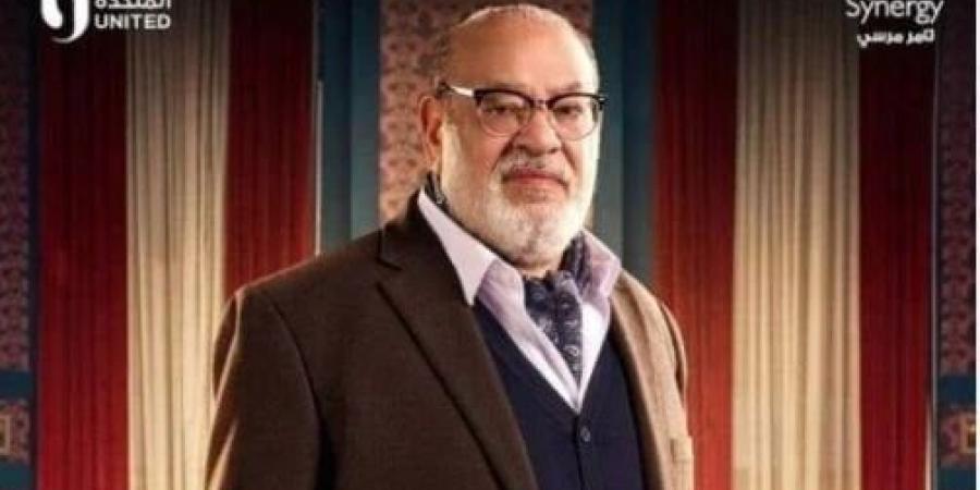 «اقعد في البيت».. صلاح عبد الله يرد على سخرية متابع من حالته | فيديو - الكويت الاخباري